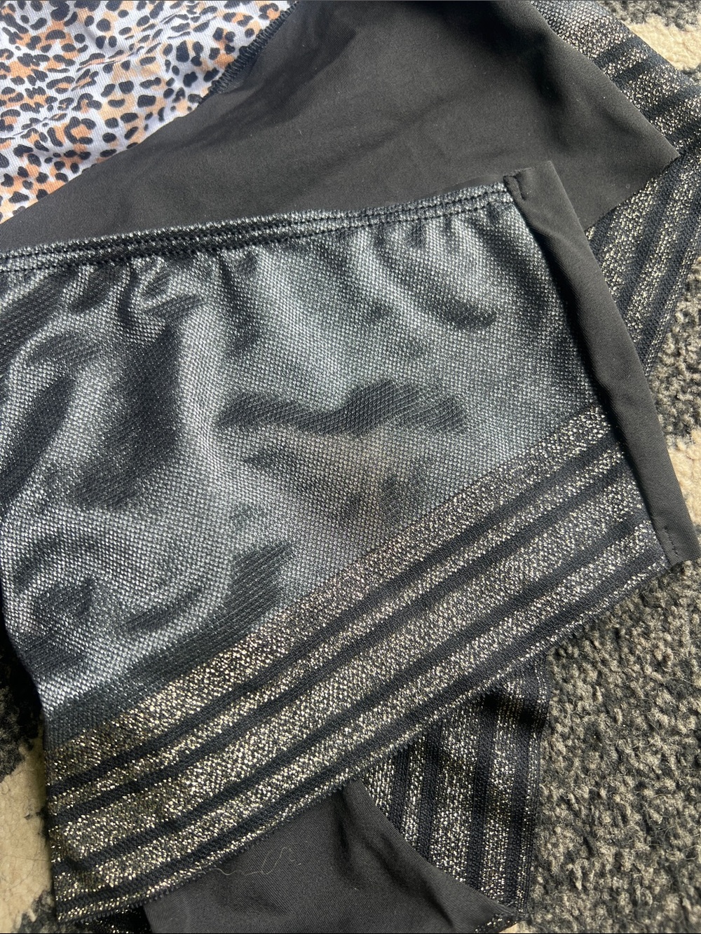 Victoria's Secret cheeky and thong - Picture 3 of 6